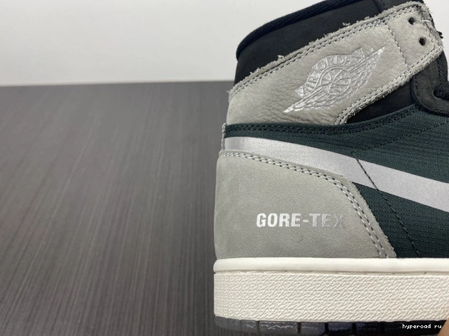 Retro Jordan Gore-Tex High Black DB2889-001 Element Grey Particle 1 0827